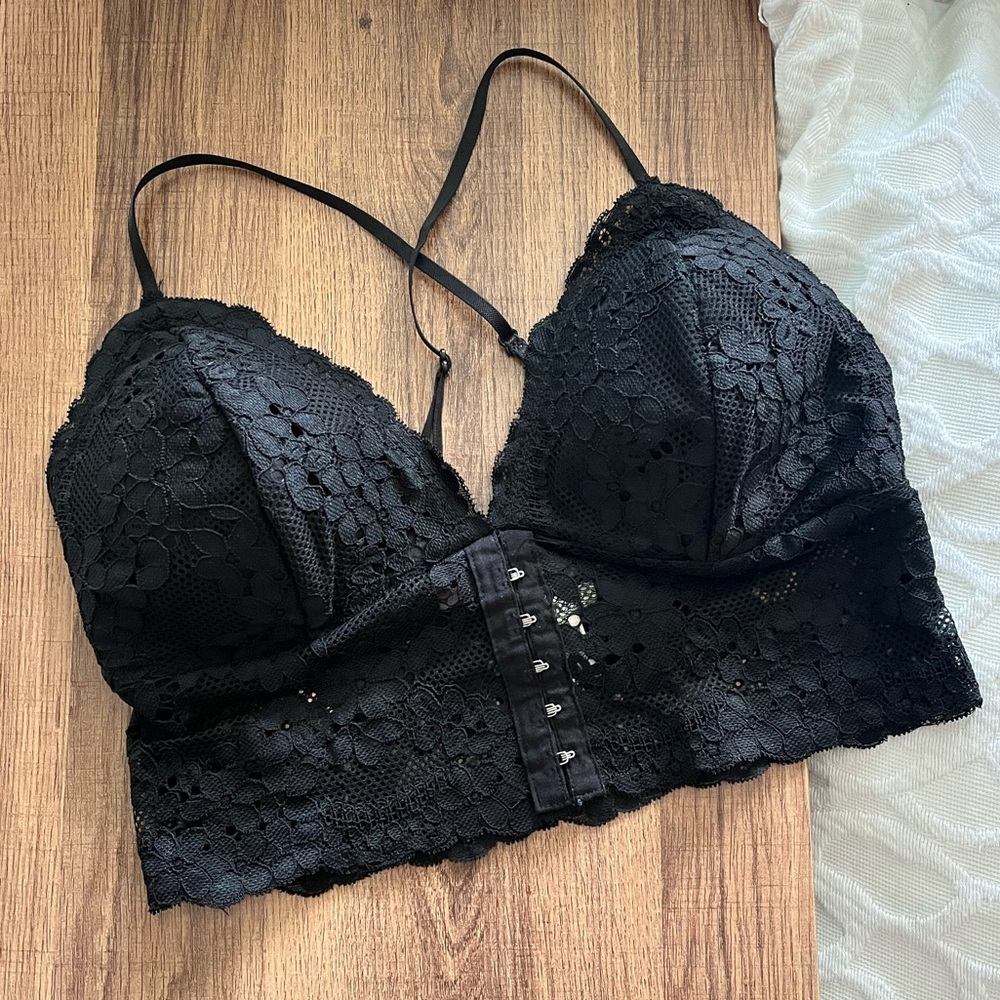 Black lace bralette top size medium NWOT